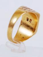 Férfi pecsétgyűrű rézből (!), 14k jelzéssel, méret: 64