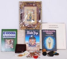 Vegyes bolha tétel: Díszes új képkeret, kulcstartók, pecsétnyomók, könyvek