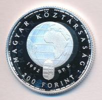 1992. 200Ft Ag "Veszélyeztetett állatvilág-gólya" T:PP