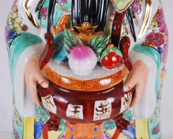 Tsai Shen (a bőség istene), kézzel festett, hibátlan, jelzés nélkül, m:59 cm, h:25cm, sz:13 cm/ Ts&#...