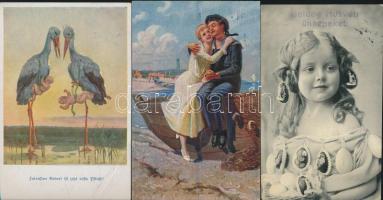 32 db régi motívumlap, közte több romantikus tematikájú párokról és gyerekről