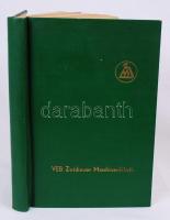 1100 db külföldi, 800 db magyar túlnyomó része sorozatokban, lapokra feldogozva rugós albumfedélben