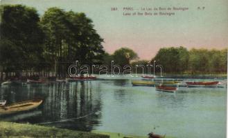 Paris Bois de Boulogne lake