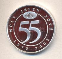 2005. "55 éves a Magyar Külkereskedelmi Bank" Ag(0.999)  emlékérem (42,5mm/31,1g) plüss dísztokban T:PP