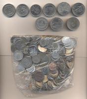 Vegyes bankjegy tétel, közte pengő, korona, forint papírpénzek összesen 46db + 0,24kg vegyes fémpénz...