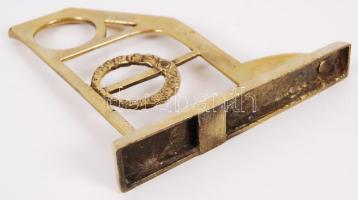 Öntött bronz art deco karnistartó pár / 
A pair of art deco bronze curtain holders, 13,5x13cm