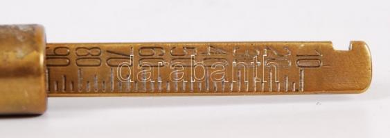 cca 1930 Schrader réz autóabroncslégnyomás-mérő / 
Brass truck tire gauge, 11cm