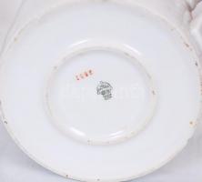 Matricás díszítésű, aranyozott, jelzett pajzspecsétes Zsolnay porcelán teáskanna, kiöntő és cukortar...