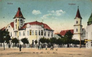 Siófok Városháza, Balaton vidéki takarékpénztár, Divald & Monostory