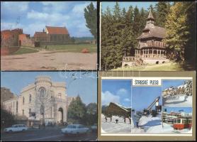 Egy cipődoboznyi (majdnem 700 db) vegyes képeslap, köztük üdvözlő és egyéb motívumlapok, illetve külföldi és magyar városképes lapok egyaránt