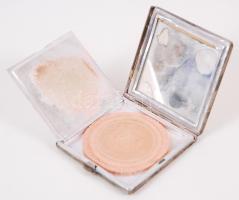 Cca 1920 Fém púdertartó, mini réz virágkosárral és gyöngyház lappal, belül kis tükörrel és az eredeti púder szivaccsal, kopott állapotban