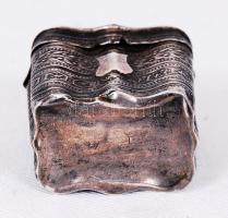 1850 Ezüst (Ag) pasztillás dobozka 833/1000 tisztaságú holland jelzéssel és 1902 utáni monarchiabeli...