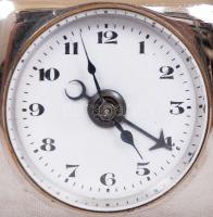 cca 1940 Art deco ébresztős utazóóra porcelán számlappal, szép állapotú, jól jár / 
Art deco travel ...