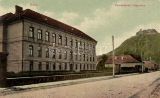 Déva boarding school
