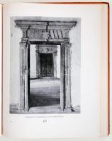 Voit Pál: Régi magyar otthonok. [Bp.], [1943], Királyi Magyar Egyetemi Nyomda. Kiadói félvászon kötésben, gazdagon illusztrálva, jó állapotban