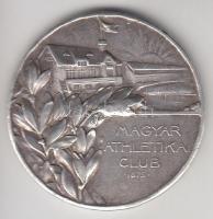 Scheid G. A. (ezüstáru és éremgyár) 1938. "Magyar Athletikai Club 1875" Ag(0.800) díjérem (23,33g) T:2,2-