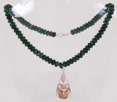cca 1900 Jáde nyaklánc ezüst (Ag) filigrán medállal, modern ezüst szerelékkel /  Vintage jade necklace with silver filigree pendant and modern silver accessories, 40cm