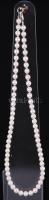 Akoya, sósvizi tenyésztett gyöngy nyaklánc ezüst (Ag) szerelékkel /  Akoya pearl necklace with silver accessories, 40cm