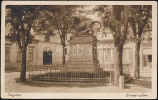 Szigetvár Korona Szálloda, Zrínyi-szobor (EK)