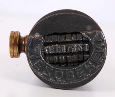 Dátumnyomó, Mezőberény felirattal, öntött vas