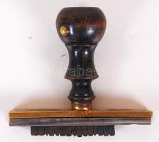 Sínes réz pecsétnyomó,fa markolattal