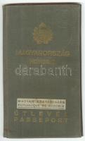 Fényképes magyar útlevél 1946