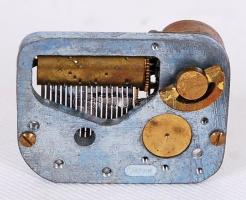 Sankyo japán mechanikus zenélő szerkezet / 
Japanese music box movement