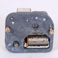 Sankyo japán mechanikus zenélő szerkezet (kulcs hiányzik) / 
Japanese music box movement (key missin...