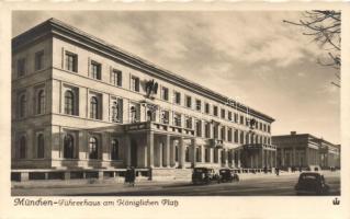 München, Königlichen Platz, Führerhaus / square, automobiles