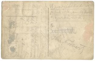 cca 1920 Mulató társaság régi automobilon, köztük Dán Norbert (1895-1946) némafilmsztár, a hátoldalo...