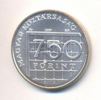 1997. 750Ft Ag "Labdarúgó VB" T:BU Csak 3000db! Dísztokban. Tanúsítvánnyal