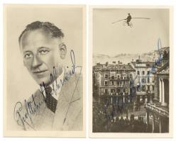 2 db artista által dedikált fotólap