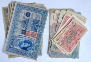 1902. 1000K (5x) I. és II. kiadás + 1912. 100K (10x) osztrák és magyar típus + 1913. 20K II. kiadás (2x) + 1914. 50K (2x) + 1915. 10K (6x) + 1916. 1K (5x) + 1917. 2K (3x) + 1918. 10.000K (4x) I. és II. típus, mind a 37db bankjegy piros/zöld "Deutschösterreich" felülbélyegzéssel T:II,III,III-,IV