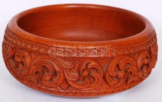 Faragott tikfa kináló / Teakwood tray d: 24 cm