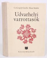 Cs. Gergely Gizella - Haáz Sándor: Udvarhelyi varrottasok. Írás utáni varrottas minták Szentimrei Judit előszavával. Bukarest, 1977, Kriterion. Kiadói félvászont tokban