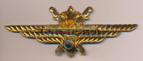 1975. zománcozott 1. osztályos megfigyelő jelvény, felcsavarozható is T:2
1975. First class navigato...