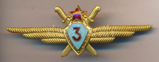 1959. zománcozott 3. osztályos repülőgépvezető jelvén(kék pajzs), felcsavarozható T:2
1959. Third cl...