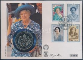 Nagy-Britannia 1990. 5Ł II. Erzsébet / 90 éves az Anyakirálynő érmés borítékon teljes bélyegsorral, elsőnapi bélyegzéssel, hátoldali ismertetővel T:BU Great Britain 1990. 5 Pounds "Elizabeth II / Queen Mother will be 90 years old" FDC letter with complete set of stamps and information C:BU