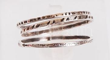 3 db ezüst (Ag.) vékony karikagyűrű, összesen, s:1,8 g/ Silver rings