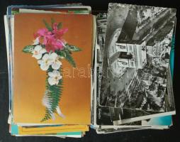 303 db modern, vegyes tematikájú képeslap, üdvözlőlapok, külföldi városképes lapok, reklámlapok / 303 pieces modern, mixed topic cards, greeting cards, advertisement cards, foreign city cards