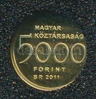 2011. 5000Ft Au "Clark Ádám" (0.5g/0.999) T:P Dísztokban tanúsítvánnyal! Hungary 2011. 5000 Forint Au "Ádám Clark" (0.5g/0.999) C:P In box with certificate