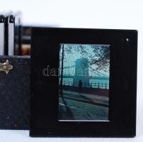 cca 1940 kb 50db diapozitív budapesti városképekkel (főleg a Budai Várról) korabeli tároló dobozban ...