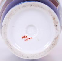 Kézzel festett japán porcelán váza (tetején 1mm-es csorba), kopott, jelzett, /
Hand-painted Japanese...