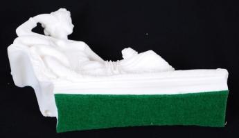 Venus Victrix, gipsz / 
Venus Victrix, gypsum, 19x13x5cm