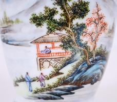 Cca 1950 kínai, tájképet ábrázoló váza, kézzel festett, jelzett, hibátlan, m:18 cm