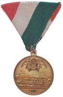 1896. "Magyarország ezeréves fennállása és Ős Budavára emlékére - 1896 / 1687" Br medál piros-fehér-zöld mellszalagon T:2 Hungary 1896. "Millennial Anniversary of Hungary" Br medallion on ribbon C:XF