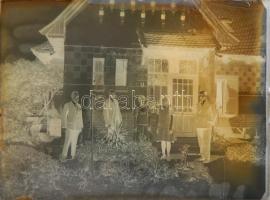 cca 1920 14db üvegnegatív családi, ill. mezőgazdasági gépekről, tűzoltófelvonulásról, ill. a Magyar....