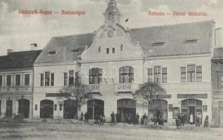 Szászrégen town hall, shops