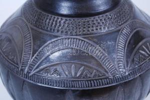 Horváth János, a Népművészet Mestere (1905-1975): Váza, mohácsi feketekerámia, jelzett, 20cm