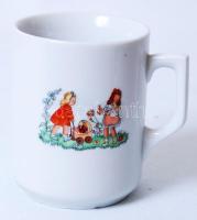 Matricás díszítésű, pajzspecsétes Zsolnay porcelán gyerekbögre babázó kislányokkal /  Porcelain mug for kids, 10cm